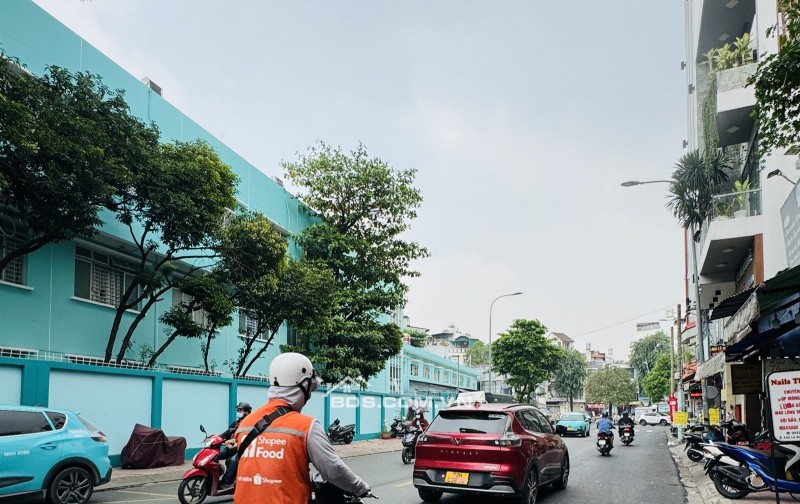 Mặt Tiền Kinh Doanh khu Út Tịch Hoàng Việt, P.4 Tân Bình. 3.4x10m, 2 Tầng Sổ A4, Chỉ 9 tỷ TL